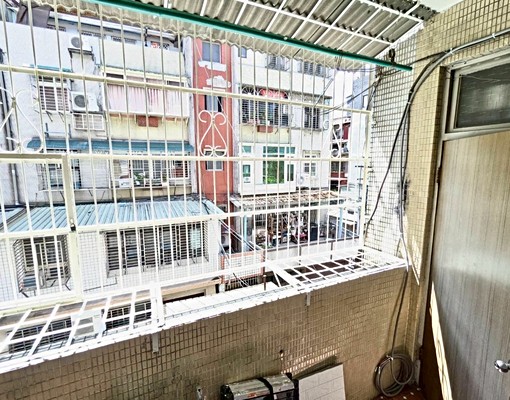 板橋二房!前後陽台!會重新油漆!可租補! - Image 5