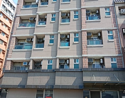 龍井交流道近光田可寵租補陽台通風採光獨洗曬電梯套房門控 - Image 8