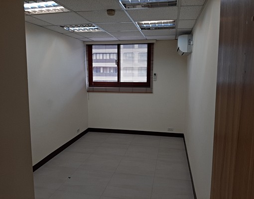 3房兩廳高級大樓公寓,忠孝東路四段近國父紀念館,清新宜居 - Image 5