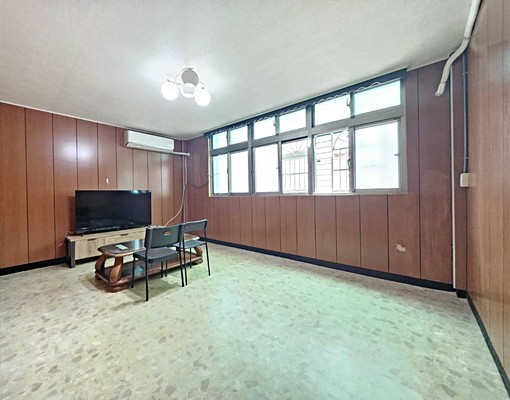 免仲介費可租補凌雲市場旁近國小二樓住商阿豪 - Image 1