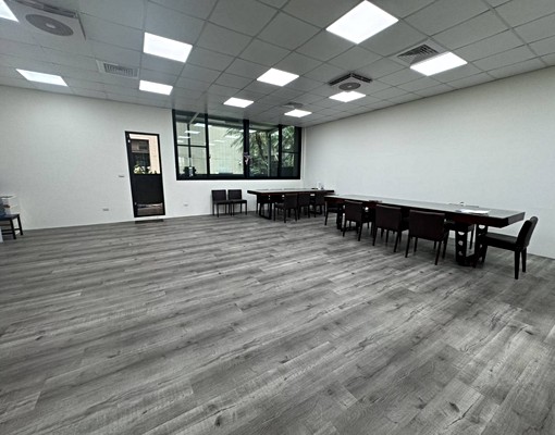 信義路上有電梯獨棟華廈一樓可作辦公室個人工作室~ - Image 3