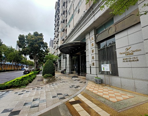 信義路上有電梯獨棟華廈一樓可作辦公室個人工作室~ - Image 8