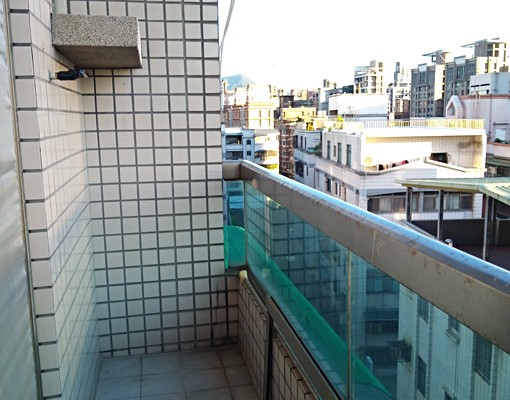走路至佳瑪百貨3分鐘,社區型華廈,採光良好,鬧中取靜 - Image 3