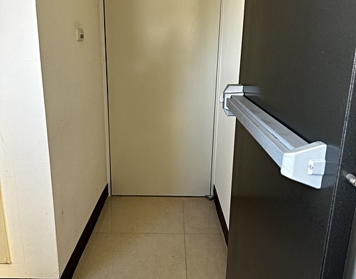 自租藝文特區3+1房,大衛營一層一戶獨立梯廳、大面寬客廳 - Image 23