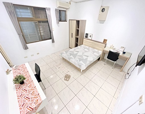 小資首選🍂✨租屋補助✨質感家具✨單人加大床✨東海首選 - Image 1