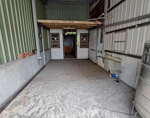 新營8米路透天店面住家 - Image 12