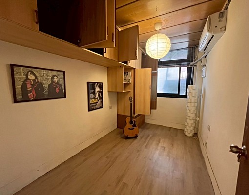 三重國小/可報稅租補入籍可寵/裝潢新格局方正空間大/家具齊全 - Image 2