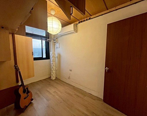 三重國小/可報稅租補入籍可寵/裝潢新格局方正空間大/家具齊全 - Image 5