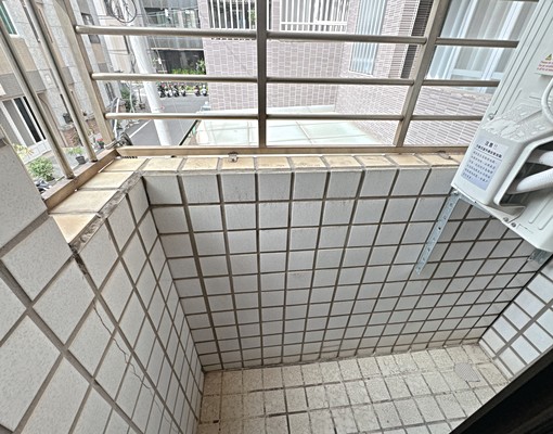 學生來電梯套房5000含管電4元✨可租補✨有陽台✨子母車飲水 - Image 7