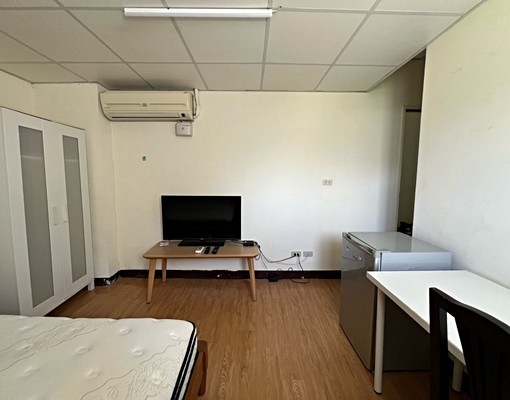 交通便利鬧中取靜景觀大套房使用大陽台 - Image 2