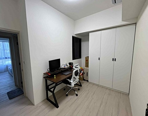 視野採光佳,家具家電飲水機皆有,拎包即可入住,南科市區便利 - Image 8