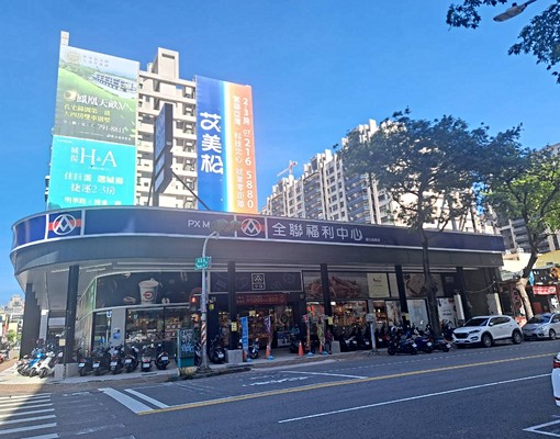 巨蛋及凹子底捷運站|明華國中|優美陽台套房|含管免仲介費 - Image 2
