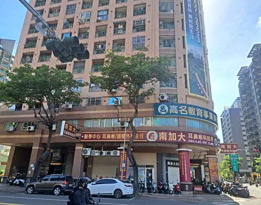 巨蛋及凹子底捷運站|明華國中|優美陽台套房|含管免仲介費 - Image 1