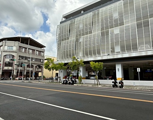 市中心雙百貨套房 - Image 9