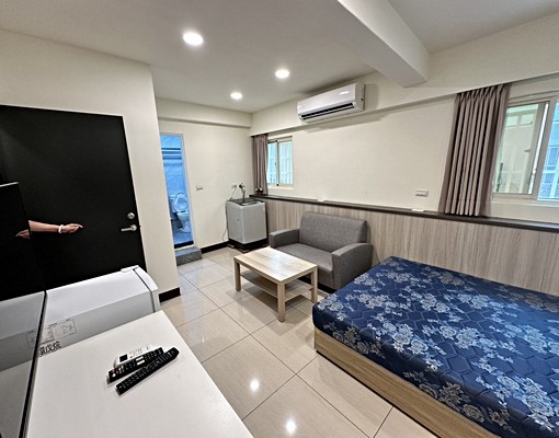 洽洽好租🏡桃園後站台電低樓層2樓獨洗有外推窗 - Image 3