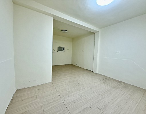 可租屋補助&養寵物/三多商圈/屋況佳優質透天 - Image 11