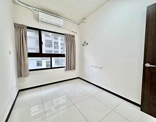 逢甲商圈蛋黃區MY勝美全新2房+平面車位 - Image 7