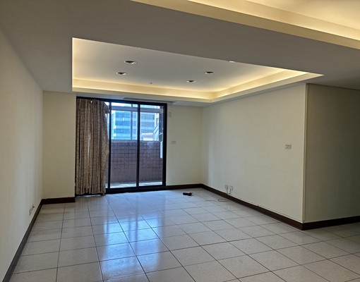 大興西路與中正路口溫馨四房 - Image 8