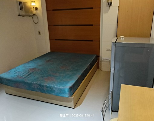 新裝潢,電梯大樓,免管理費、第四台費 - Image 1