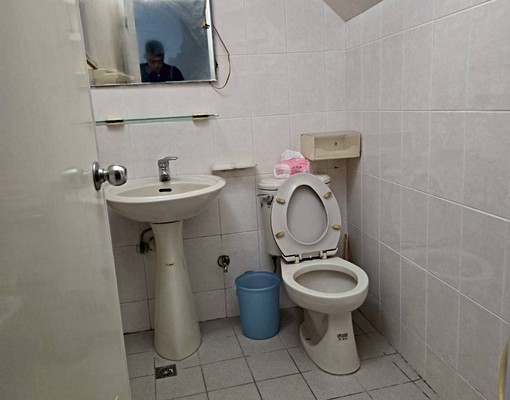 【新整理裝潢】→有小更衣間,全新家具家電 - Image 4