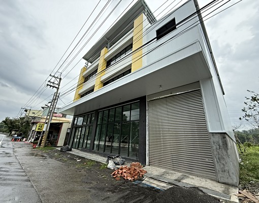 燕巢高應大正對面超大面寬挑高5.8米黃金店面 - Image 4