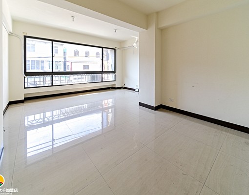 仁武仁雄路稀有電梯店面透天 - Image 6