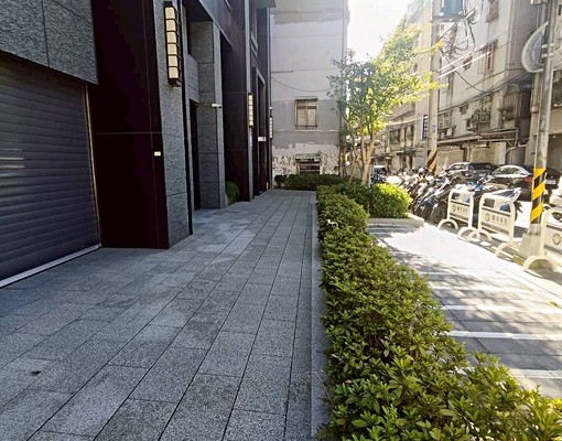 中和運動中心⭐2年屋新裝潢全配家俱家電⭐可租補 - Image 12
