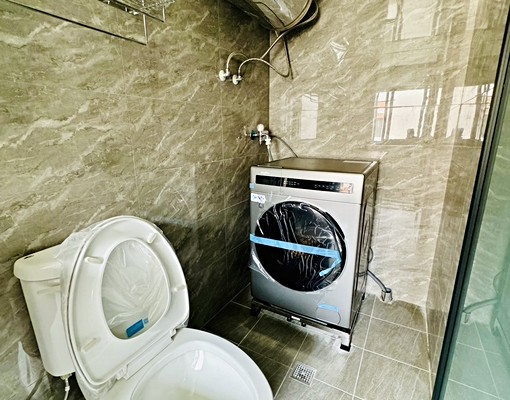 可租補✅A8裝潢大套房.有窗有採光(獨立洗衣機) - Image 5