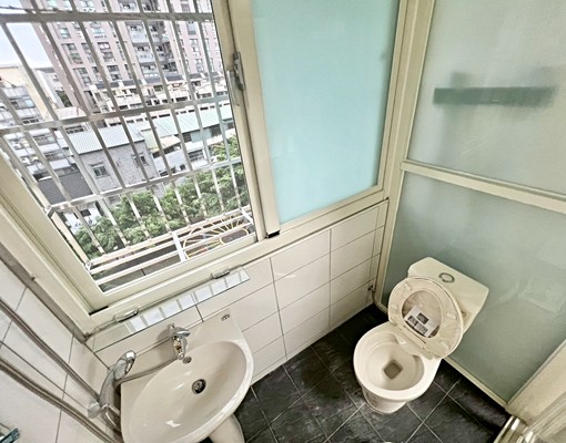 ✨近東山商圈✨可寵✨租屋補助✨台電分算✨垃圾自理✨健康爬梯 - Image 7