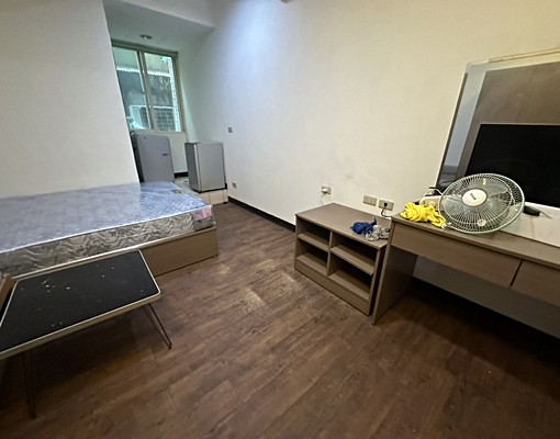 捷運龍山寺2分【超值租案】獨洗衣機★衛浴開窗★女性專屬 - Image 2