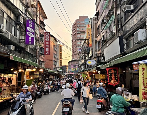 ⭐️板橋江子翠捷運🏢生活機能強🏠鄰近市場及國小⭐️ - Image 9