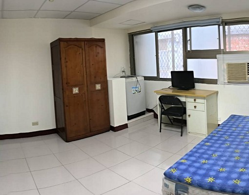 單純安靜,北醫大學宿舍隔壁,醫大學網球場旁邊,近小巴交通便 - Image 2