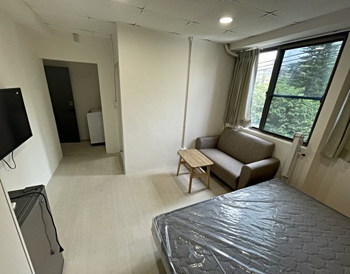 近中原可租補優質電梯套房/可貓/代收垃圾 - Image 2