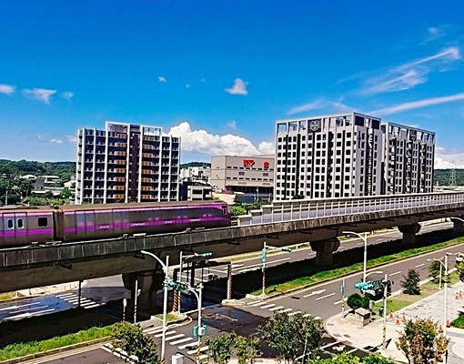 A10捷運合雄心漾景觀大套房 - Image 1