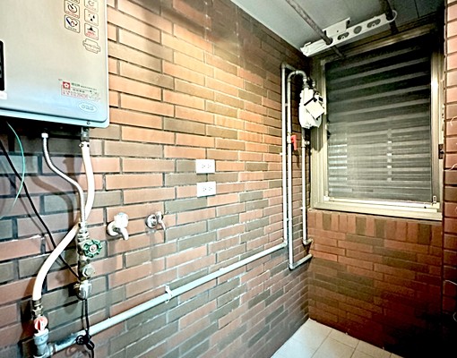 近府中捷運⭐新歐極新邊間二房⭐浴廁開窗⭐全新冷氣⭐屋況乾淨 - Image 13