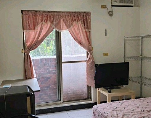 聯合大學*景觀套房*4500元 - Image 1