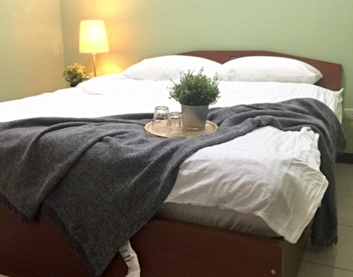 東海大學電梯套房 - Image 1