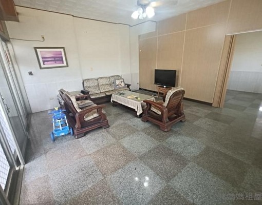🔥和平路5房寬敞大透天 - Image 1