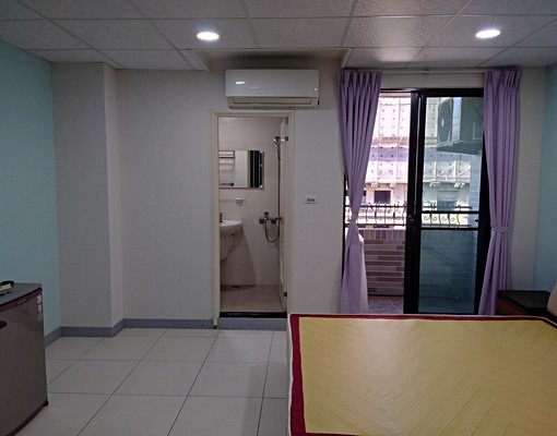 成大南台奇美近西門路南山新光三越商圈4樓獨立陽台套房 - Image 4