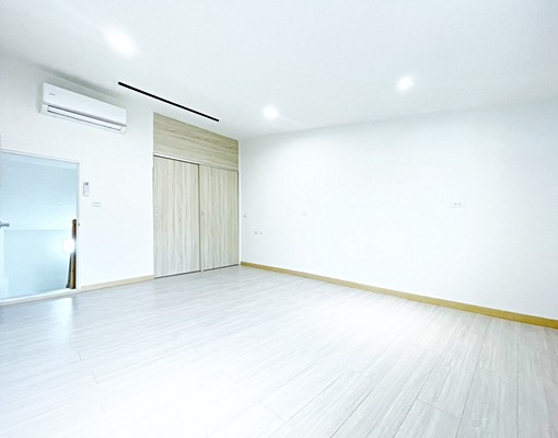 ★全新整理★室內車位★整棟★露臺★超美 - Image 13