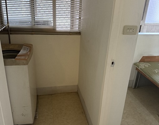 5坪套房出租含客廳個人洗衣機 - Image 3