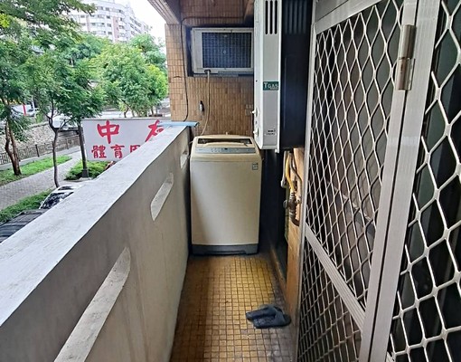 可租補,興大大門對面,有管理員、有圾垃子母車,台水台電 - Image 11