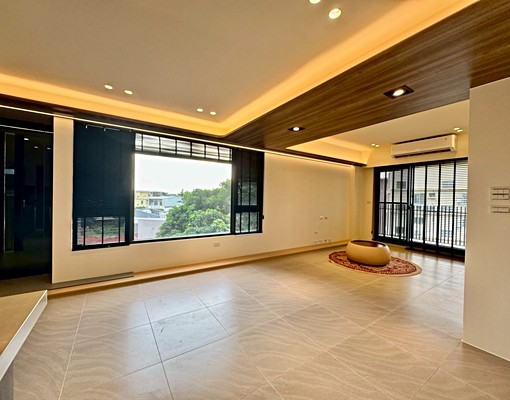 近巨城商圈|全新美裝潢採光大3房含車 - Image 4