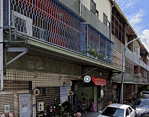 旱溪夜市東英公園旁/巷內透天雙店面百坪/可倉庫工作室營登停車 - Image 1