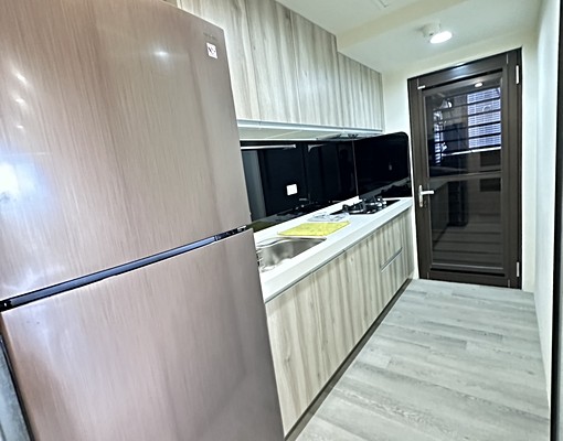 星鴻社宅可租補/拎包即可入住三房車 - Image 6