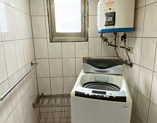只剩一間/便宜套房/獨立洗衣機/求單純房客 - Image 11