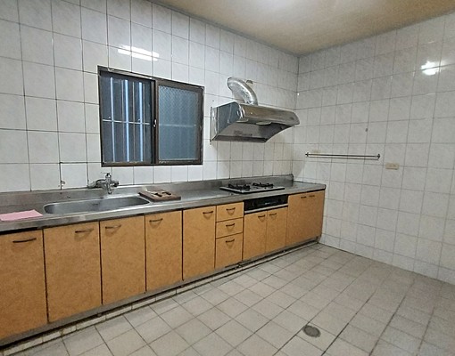 生活機能佳。近竹林國小、羅東國中、鎮立托兒所、郵局、便利商店 - Image 4