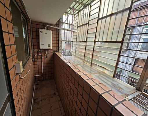 社宅免服務費可租補/樓下即是公車站/走路12分鐘火車站/可寵 - Image 12