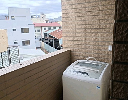 免仲介費火車站新電梯套房 - Image 5