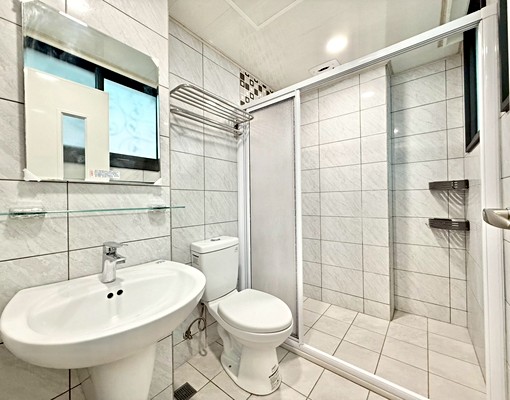 一中黃金地段🎉獨洗曬🧺乾溼分離🛀可租補💲室內機車🛵 - Image 7